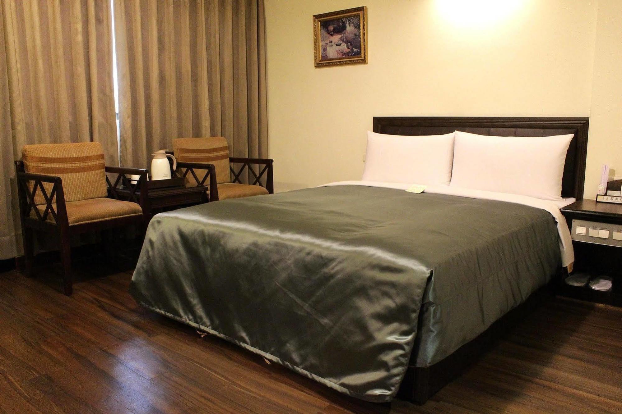 โรงแรมคาจา เกาสง ภายนอก รูปภาพ